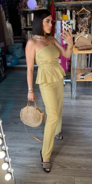 Coordinato Court Verde Pistacchio 26€</br> <b>DISPONIBILE IN STORE!</b>