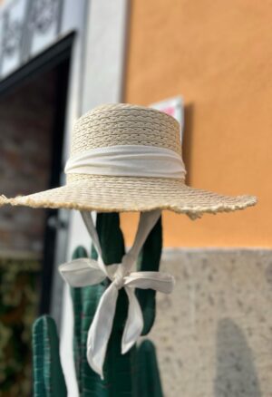 Cappello Sissi Chiaro 16€</br> <b>DISPONIBILE IN STORE!</b>