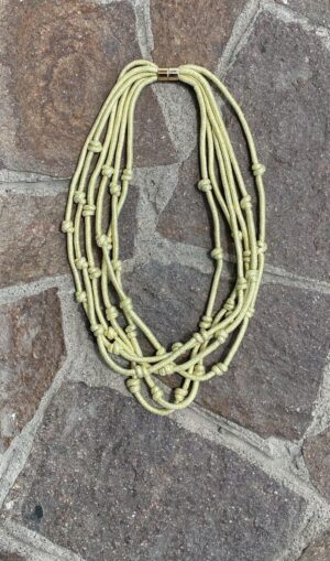 Collana Corniola